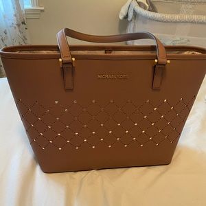 Michael Kors Jet Set Tote